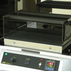Agitador orbital termostatizado ES-23T con cabina 305 x 220 mm y puerta transparente