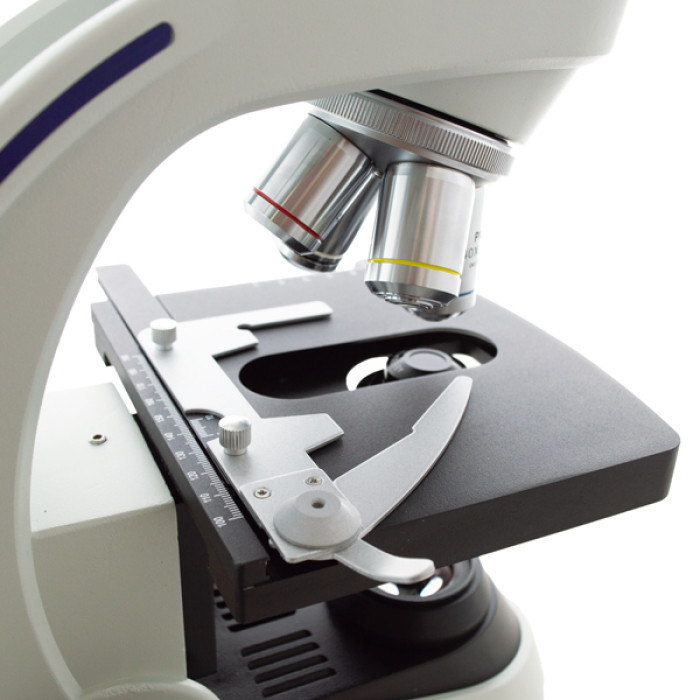 MICROSCOPIO BIOLÓGICO SUPERIOR QUANTUM BM