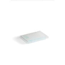 Placa de 96 pocillos con semi-faldón