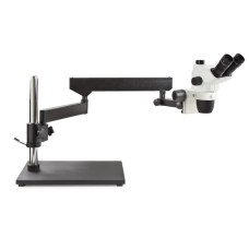 Estereoscopio Trinocular NexiusZoom EVO Euromex con soporte articulado base pesada zoom 6,7x-45x